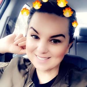 Meet your Posher, Nina